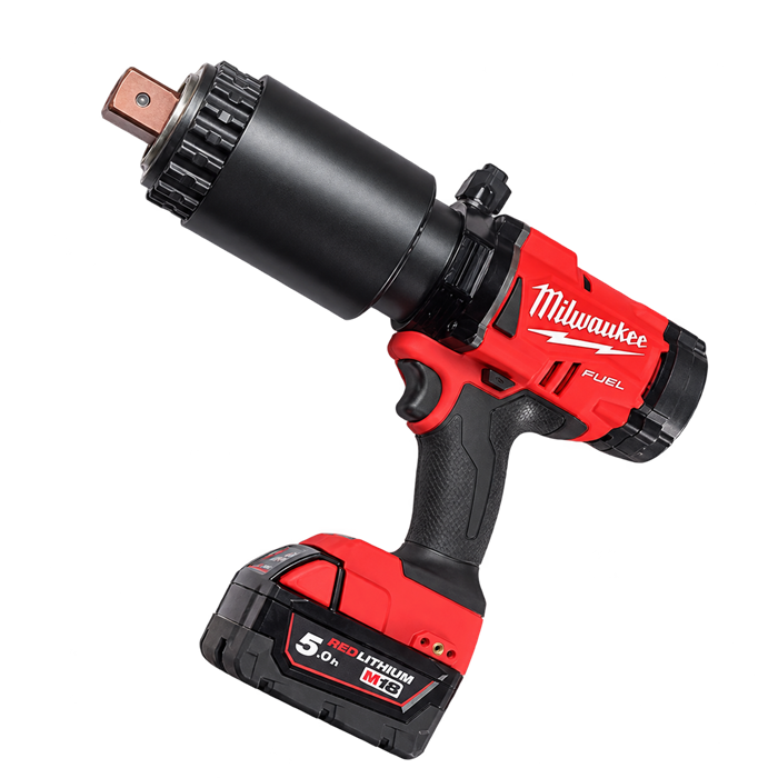 Battery-powered torque wrench with reaction arm